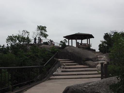 獅子岩展望台の休憩所